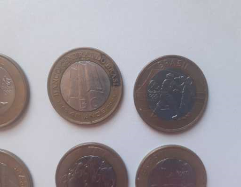 Moedas de 1 real Olimpíadas e Banco Central 40 anos.